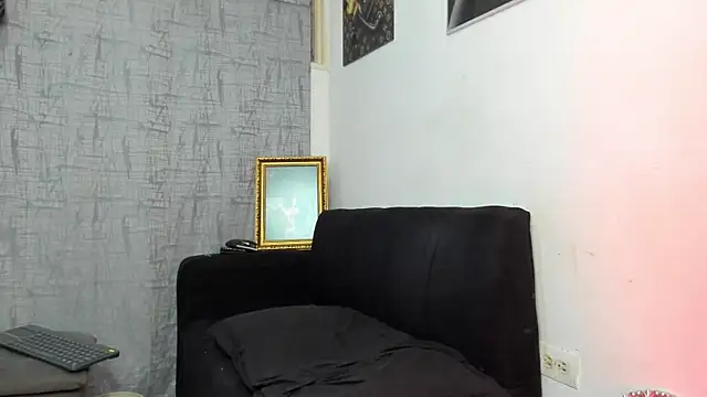 Snapshot of vincent_carusso94 chatting on 10/29/25, 04:09 vincent carusso94 online show from 10/29/25, 04:09