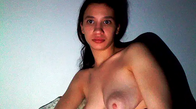 Snapshot of maiaandreea chatting on 12/18/24, 11:30 maiaandreea online show from 12/18/24, 11:30