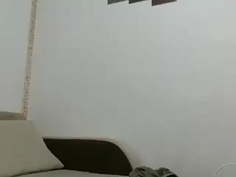 Snapshot of maiaandreea chatting on 12/28/24, 02:53 maiaandreea online show from 12/28/24, 02:53