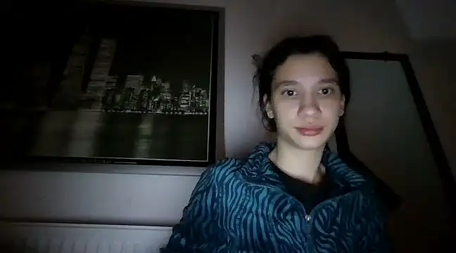 Snapshot of maiaandreea chatting on 03/10/25, 09:18 maiaandreea online show from 03/10/25, 09:18