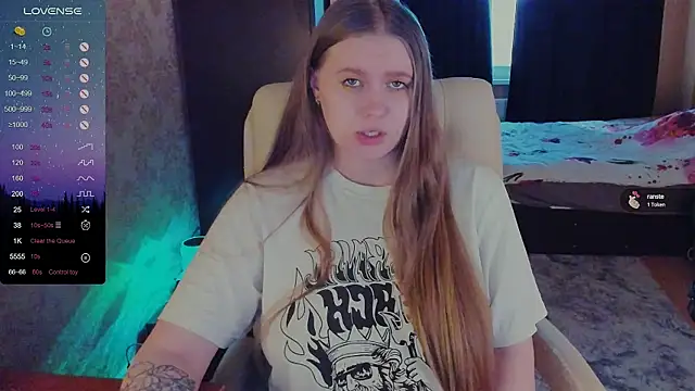 Alice Dreamgirl  online show from 01/17/25, 08:45