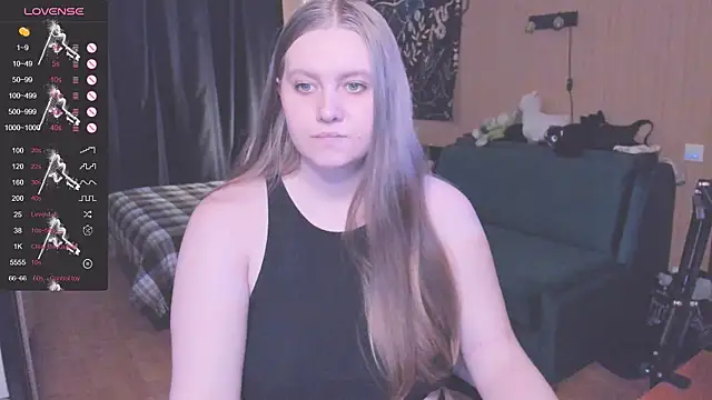 Alice Dreamgirl  online show from 10/17/25, 11:57