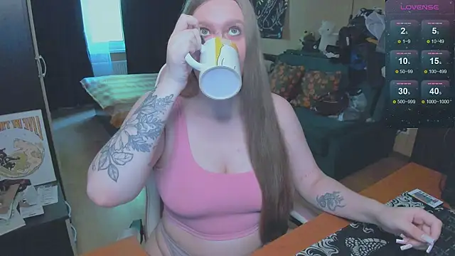 Alice Dreamgirl  online show from 06/07/26, 10:19