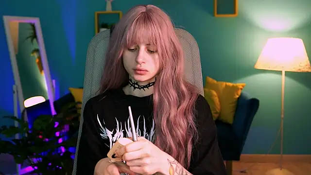 JadeCastle  online show from 03/18/25, 04:58