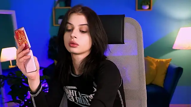 JadeCastle  online show from 01/17/26, 04:33