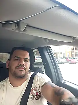 Snapshot of Latino2909 chatting on 12/15/24, 06:15 Latino2909 online show from 12/15/24, 06:15