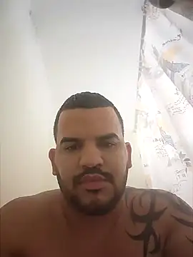 Snapshot of Latino2909 chatting on 01/05/25, 05:20 Latino2909 online show from 01/05/25, 05:20