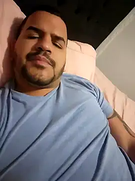 Snapshot of Latino2909 chatting on 01/06/25, 05:19 Latino2909 online show from 01/06/25, 05:19