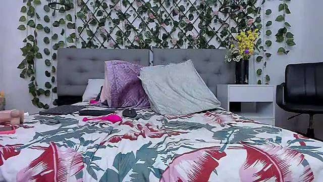 hotmature1 online show from 03/20/25, 05:36