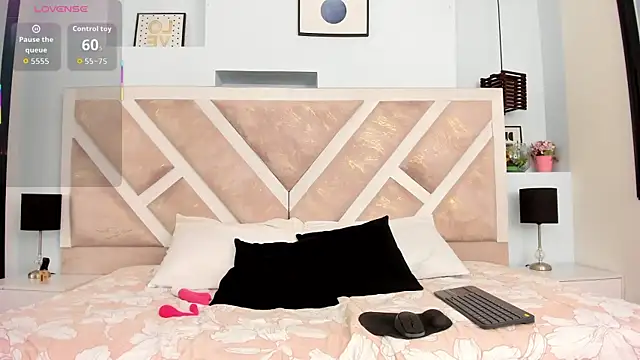 hotmature1 online show from 04/22/26, 11:12