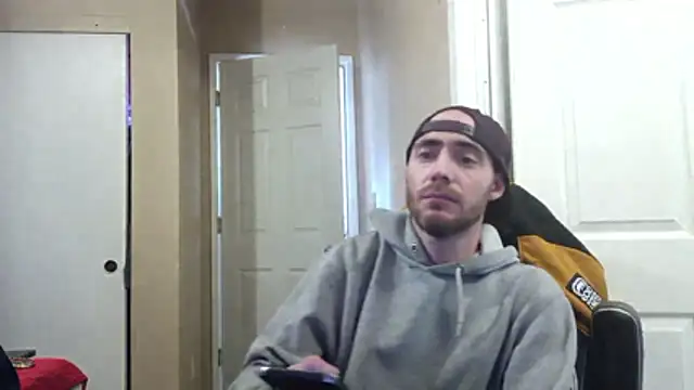 Huntzg23 online show from 04/12/26, 06:02