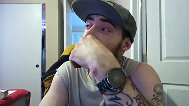 Huntzg23 online show from 04/17/26, 04:37