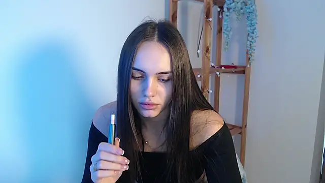 IrinaShayk18 online show from 02/05/25, 09:46