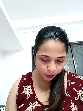 Snapshot of Hot-shot99 chatting on 10/03/25, 05:54 Hot-shot99 online show from 10/03/25, 05:54