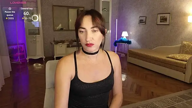 AnneHaddaway online show from 09/30/25, 07:52