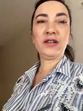 AnneHaddaway online show from 04/15/26, 09:16