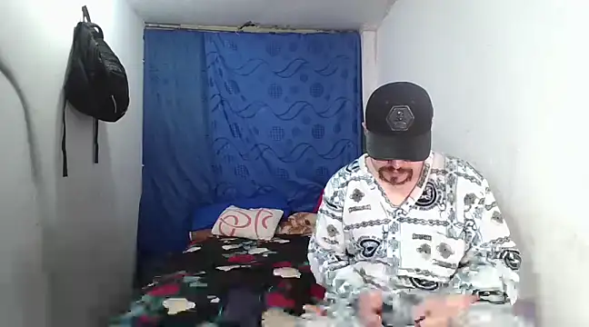 Snapshot of pecadodulce123 chatting on 03/12/25, 12:20 pecadodulce123 online show from 03/12/25, 12:20