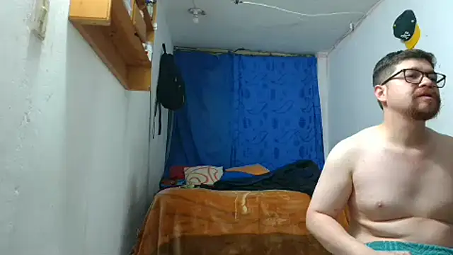 Snapshot of pecadodulce123 chatting on 03/23/25, 03:10 pecadodulce123 online show from 03/23/25, 03:10