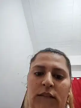 Miss balloonsmila online show from 12/21/24, 11:02