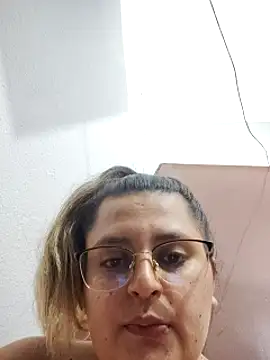 Miss balloonsmila online show from 01/08/25, 02:35