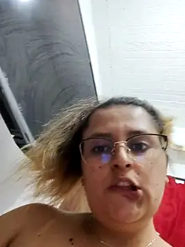 Miss balloonsmila online show from 01/10/25, 02:57