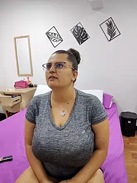 Miss balloonsmila online show from 02/28/25, 09:55