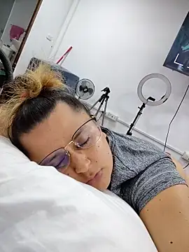 Miss balloonsmila online show from 03/11/25, 03:26