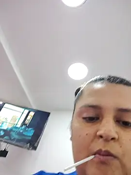 Miss balloonsmila online show from 12/04/25, 07:00