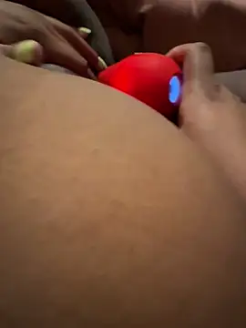 Snapshot of InterRacialFacial7296 chatting on 02/18/26, 12:34 InterRacialFacial7296 online show from 02/18/26, 12:34