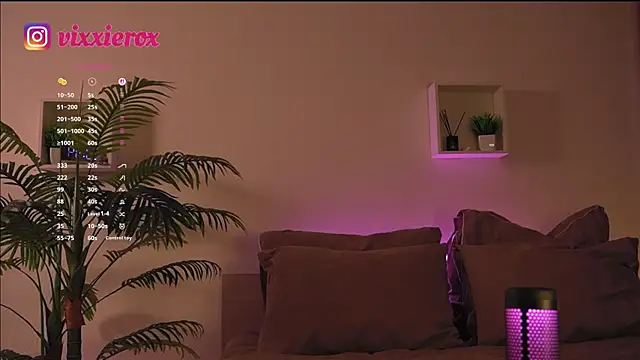 Snapshot of ViXXXiee chatting on 04/28/26, 09:20 ViXXXiee online show from 04/28/26, 09:20