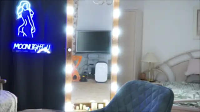 moonlight4u online show from 01/14/25, 05:19