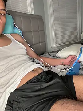 Snapshot of meunde19 chatting on 12/16/24, 06:10 meunde19 online show from 12/16/24, 06:10