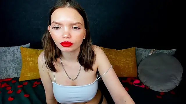 Curvy Dynamite  online show from 02/15/25, 04:58