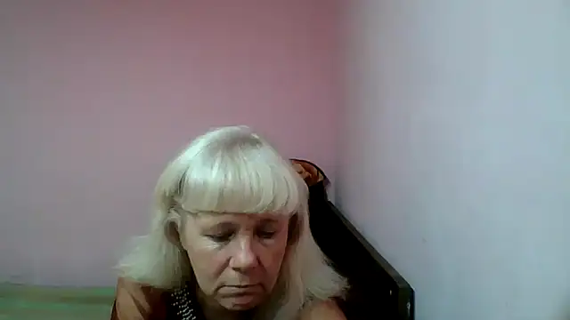 Snapshot of sakura_blonde chatting on 02/10/25, 09:36 sakura blonde online show from 02/10/25, 09:36
