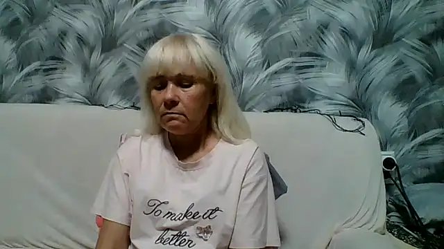 Snapshot of sakura_blonde chatting on 10/04/25, 07:34 sakura blonde online show from 10/04/25, 07:34