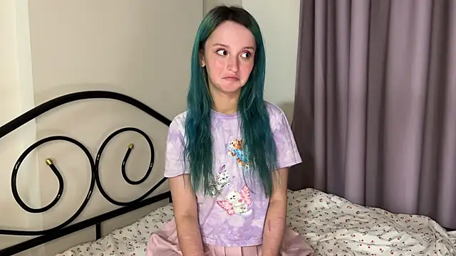 bumble bee online show from 02/08/25, 06:55