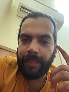 Arsh Loves Luv online show from 12/18/24, 04:49