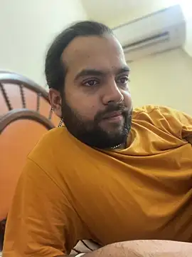 Arsh Loves Luv online show from 12/31/24, 10:04