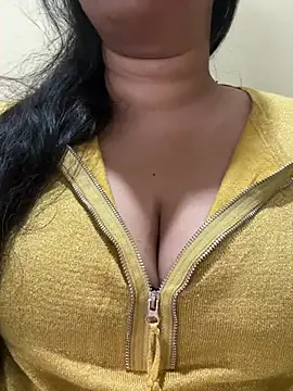 Snapshot of Akhi_Akshaya chatting on 01/23/25, 05:31 Akhi Akshaya online show from 01/23/25, 05:31