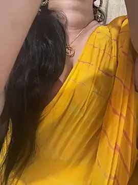 Snapshot of Akhi_Akshaya chatting on 02/09/25, 06:37 Akhi Akshaya online show from 02/09/25, 06:37