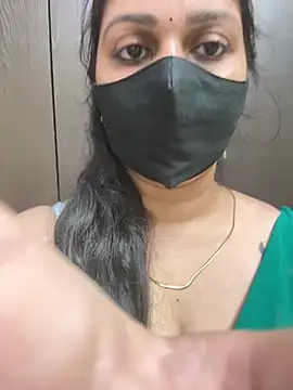 Snapshot of Akhi_Akshaya chatting on 02/21/25, 07:32 Akhi Akshaya online show from 02/21/25, 07:32