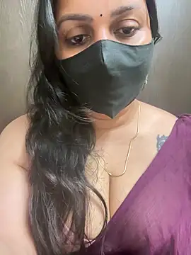 Snapshot of Akhi_Akshaya chatting on 03/09/25, 07:48 Akhi Akshaya online show from 03/09/25, 07:48