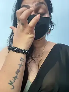 Snapshot of Akhi_Akshaya chatting on 03/16/25, 03:58 Akhi Akshaya online show from 03/16/25, 03:58