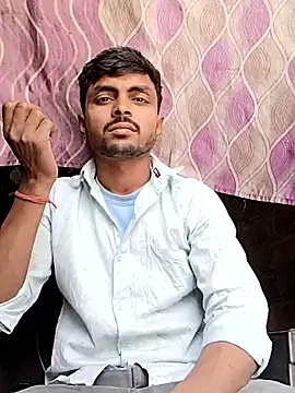 Snapshot of Suraj223kumar chatting on 03/03/26, 05:35 Suraj223kumar online show from 03/03/26, 05:35