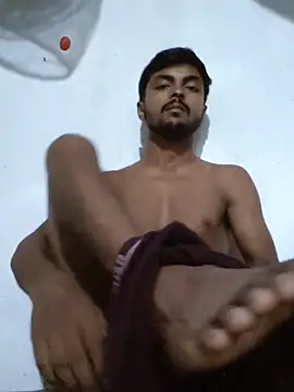 Snapshot of Suraj223kumar chatting on 07/20/26, 04:16 Suraj223kumar online show from 07/20/26, 04:16