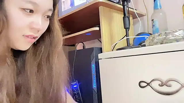 Snapshot of Z30966903S chatting on 03/16/25, 01:06 Z30966903S online show from 03/16/25, 01:06