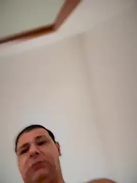 SecretlyDD online show from 11/05/25, 09:42