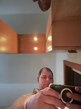 SecretlyDD online show from 02/04/26, 08:20