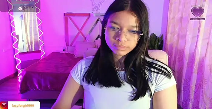 Snapshot of Emilly_tay chatting on 02/25/25, 12:03 Emilly tay online show from 02/25/25, 12:03