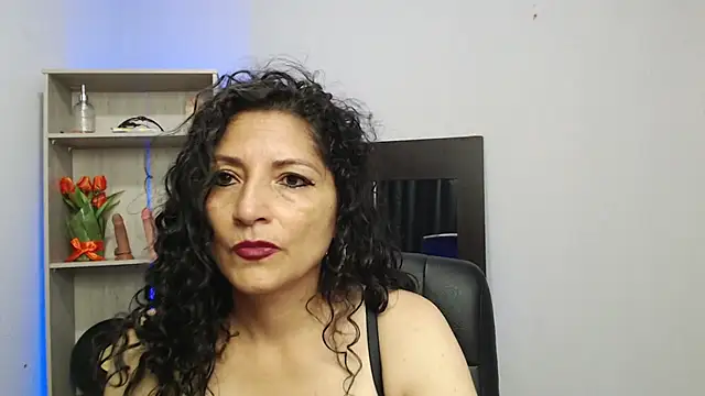 arianna ros3 online show from 02/11/25, 03:40